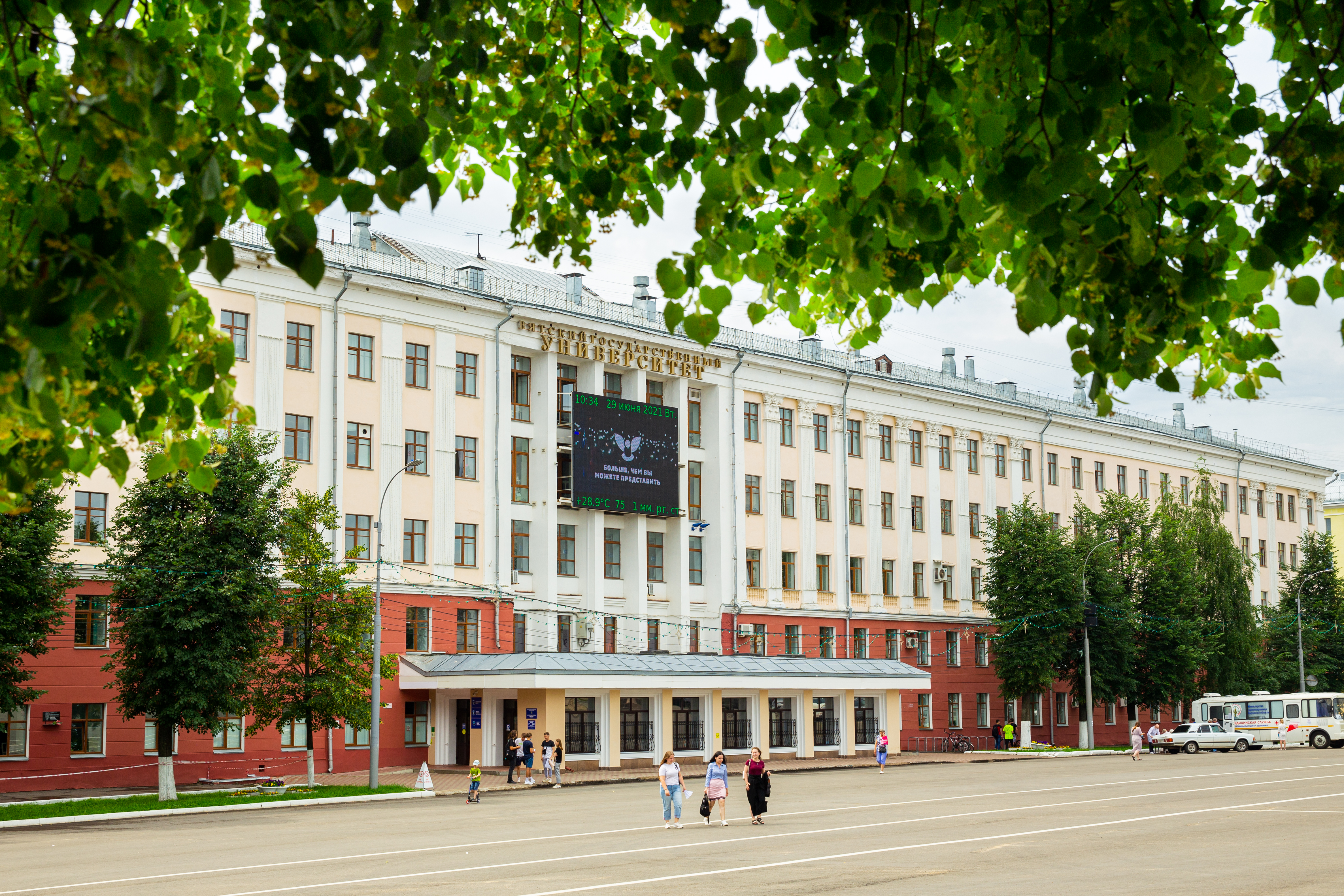 bg-img